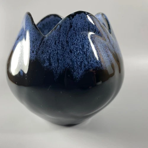 Beautiful Vintage Van Briggle Pottery Drip Glaze Tulip Bowl Vase - 4 in.