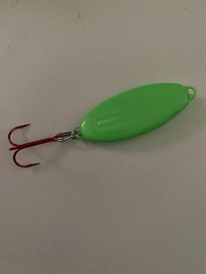 MEJOR OFERTA EN TODAS ESTAS PLANTILLAS DE PESCA EN HIELO DE PLOMO UV BRILL IN THE DARK LIBRA INFERIOR Foto 3 de 4