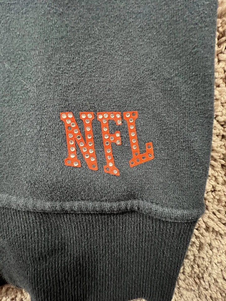 Chicago Bears Women’s Large Blue Logo Hoodie Sweater Pullover - Image 4 of 4