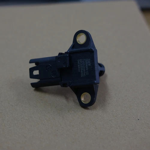 Genuine BMW E88 E82 E90 E92 E60 Manifold Map Boost Air Pressure Sensor 7585493 - Picture 8 of 8