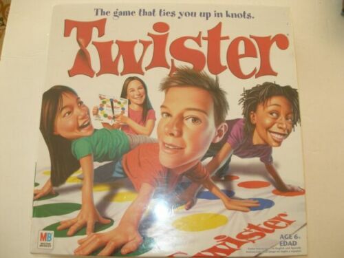 Hasbro - Twister Junior Aventura Animal: tapete dupla face, 2-4 jogadores, Jogos criança +5 anos