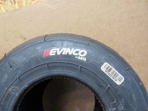 Evinco Tires Go Cart 10 x 4.60 -5 (x2) Used 1/4 - 1/2 tread left - Foto 2 di 16