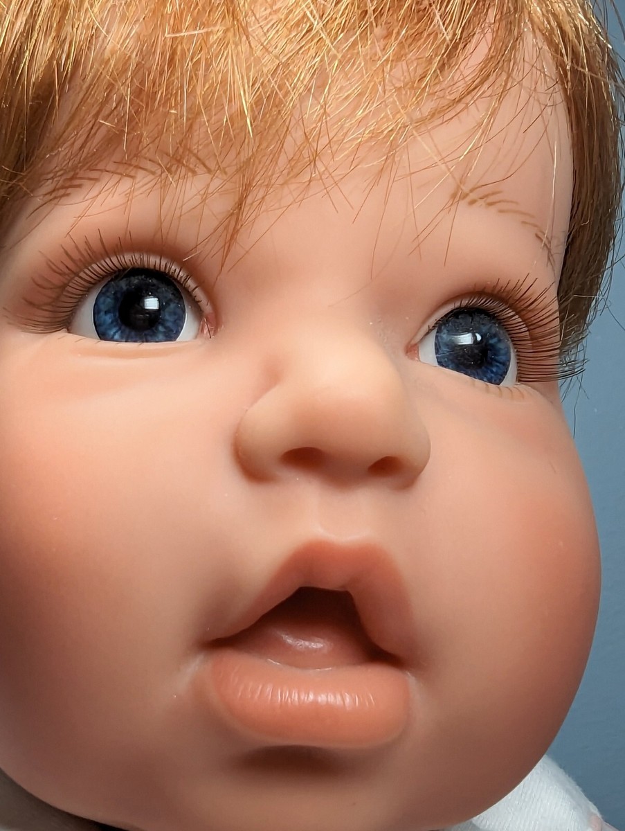 Lee Middleton Play Time Girl Original Box & COA Model # 00090 20