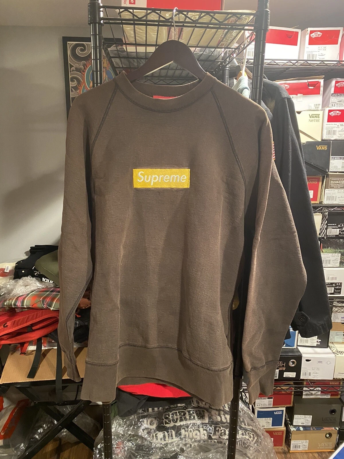 2003 Supreme Gold sur Marron Boîte Logo Crewneck Rare Vintage Taille Large