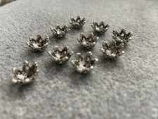 10 x brand new metal flower bead caps in Tibetan silver