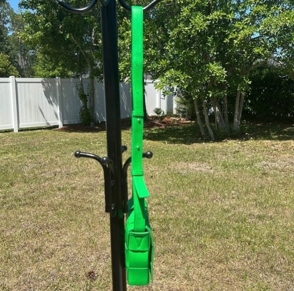 Pre-authenticated new Bottega Veneta cassette bag with dust bag Green Crossbody thumbnail 9