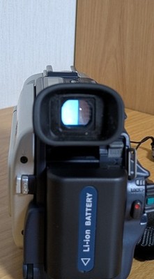 SONY DCR-TRV17 Handycam Camcorder NightShot MiniDV Japanese only