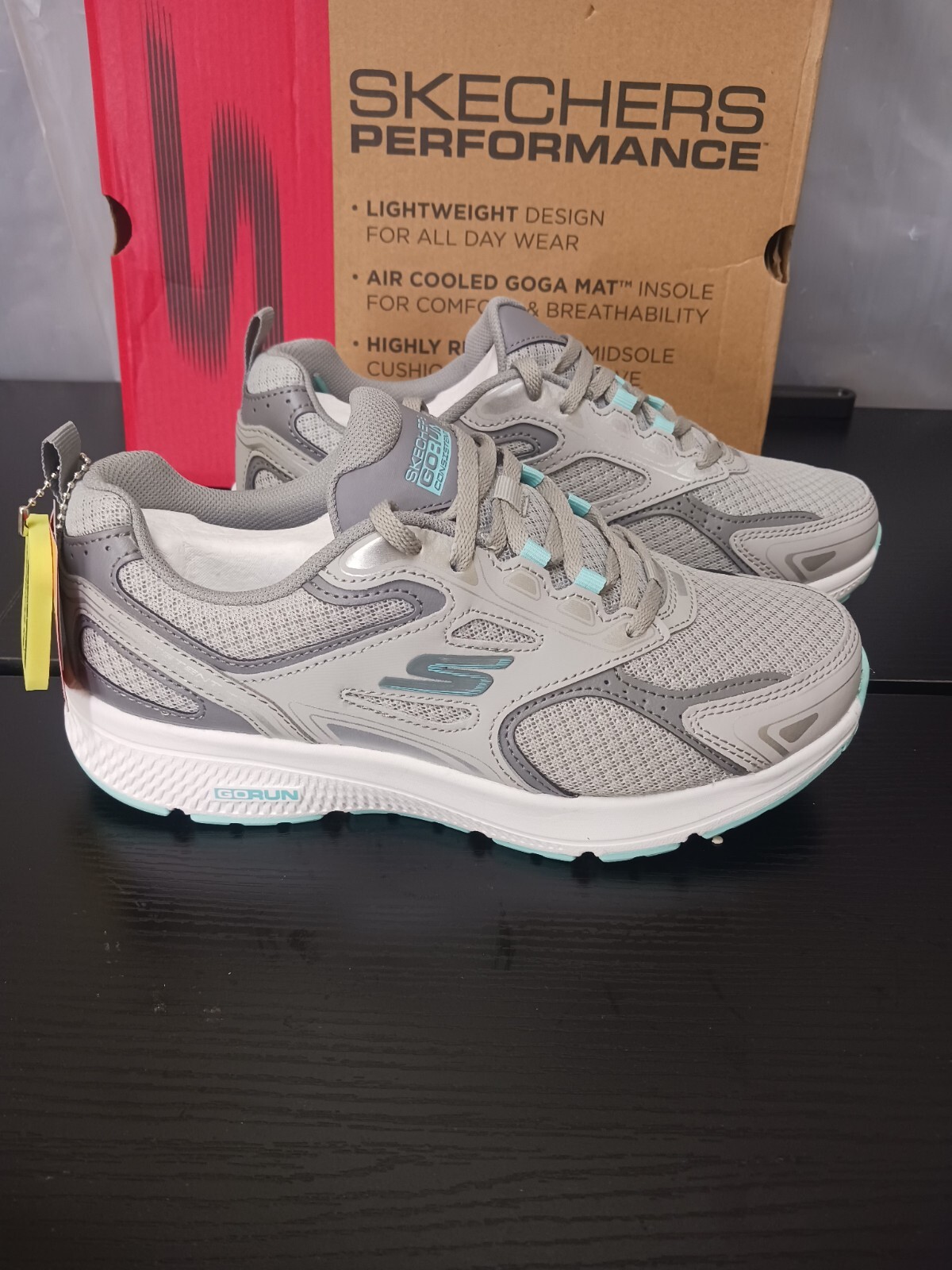 Skechers Womens Size 7 Wide Fit Go Run Consistent Running Shoes Sneakers