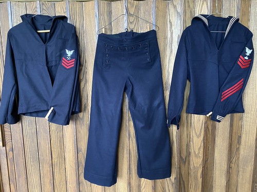 VINTAGE U.S. NAVY JUMPER SZ 33R MAN'S 