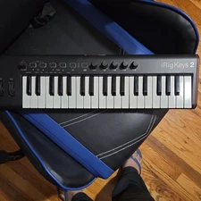 B-Stock IK Multimedia iRig Keys 2 Ultra-Compact MIDI Keyboard Controller