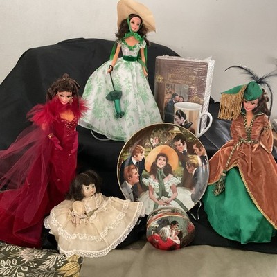 Hamilton Gone With The Wind Collector Cards 18 Set with COAs Wood Display