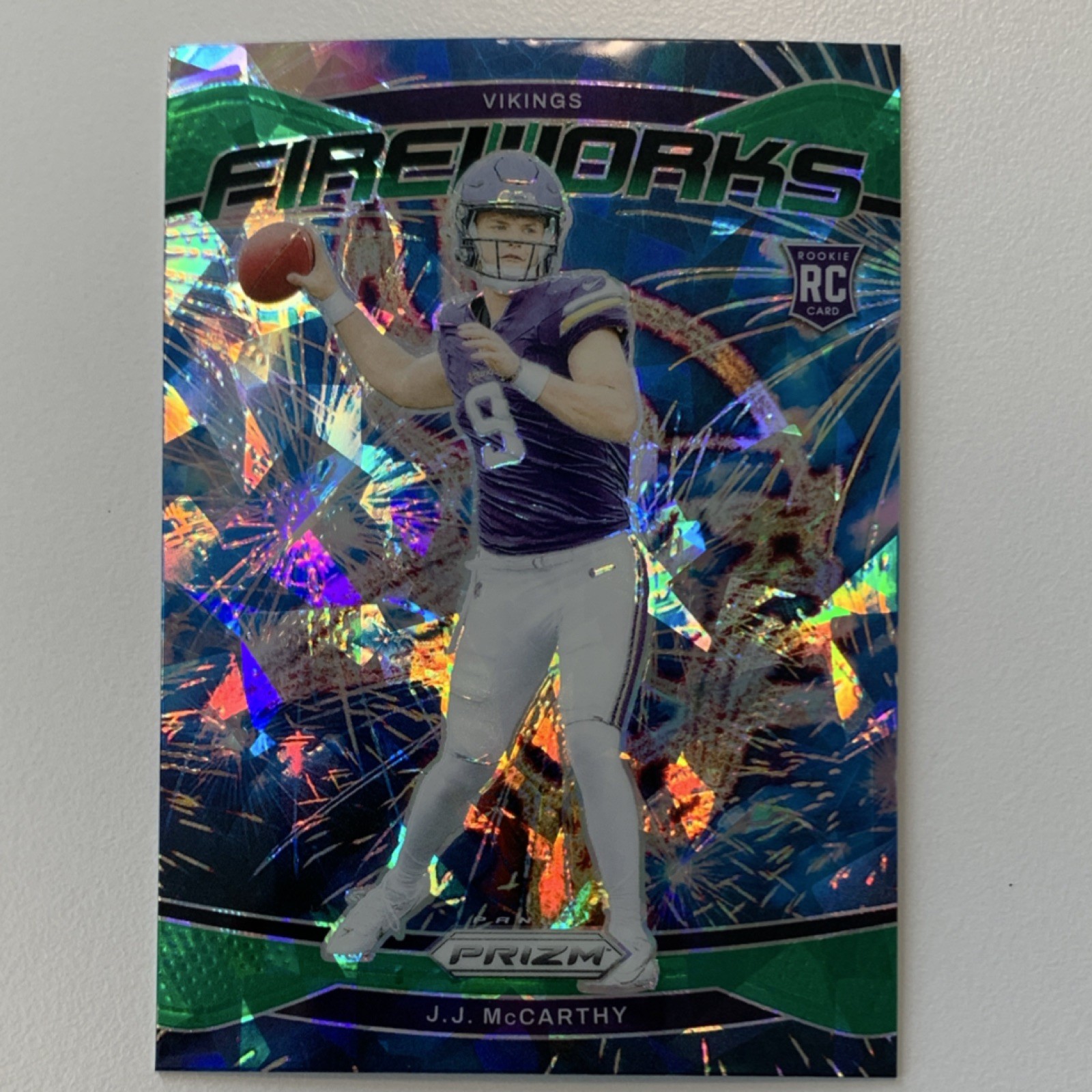2024 Panini Prizm Fireworks Green Ice Prizm J.J. McCarthy #18 Vikings Rookie