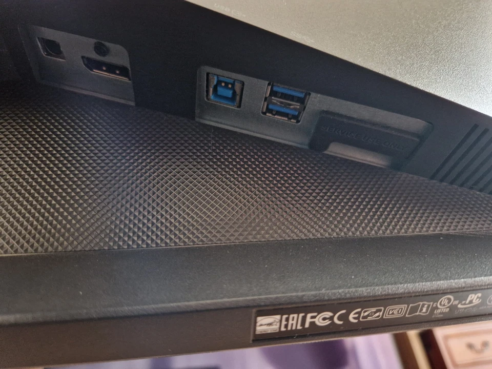 Asus ROG Swift PG278Q 27-Inch G-SYNC Gaming Monitor WQHD (2560x1440) 144Hz - Image 4 of 4