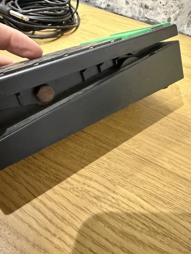 Bespeco Volume/Expression Gitarrenpedal & Korg GA-30 Stimmgerät Produktbündel + Kabel - Bild 8 von 16
