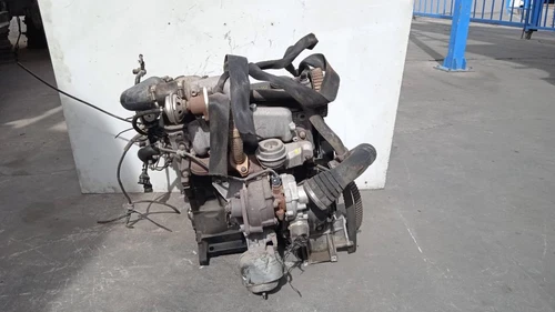 068117021B Ölkühler für AUDI A4 BERLINA (B5) 1.9 TDI 1998 3463342 - Afbeelding 4 van 10