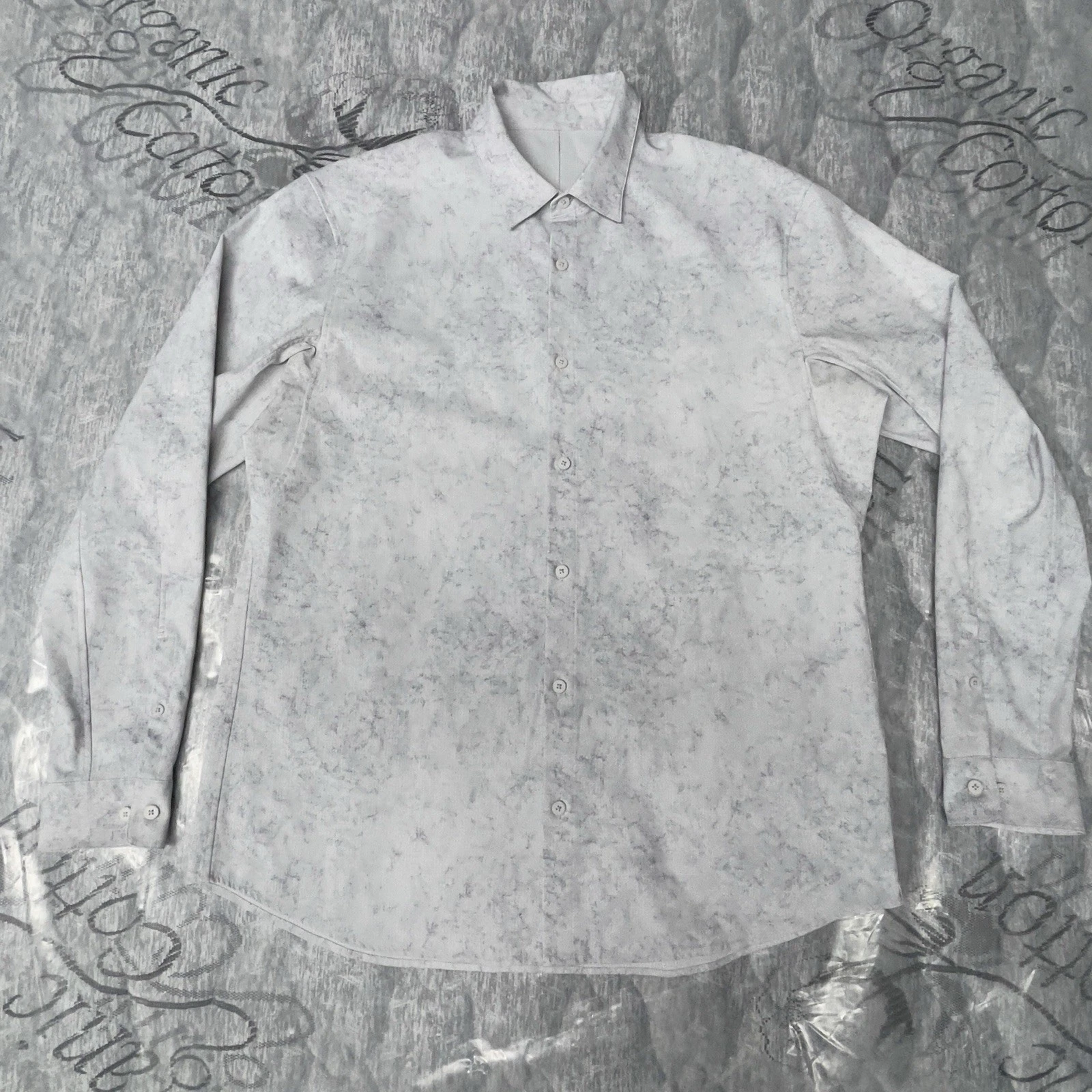 Lululemon Airing Button Up Shirt Stretch XL Performance Gray Camouflage Casual