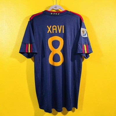 SPAIN AWAY - World Cup 2010 - Football Soccer - XAVI # 8 - XL (Run