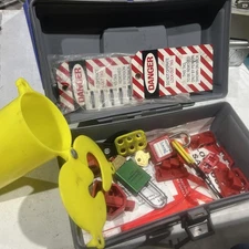 🔥MasterLock electrical lockout tagout kit w/tool box, Used, Free Shipping🇺🇸