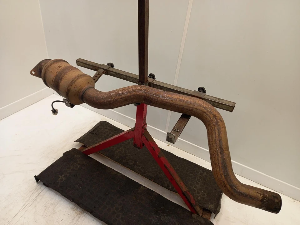 DODGE CHALLENGER Catalytic Converter 2008-2017 6.4L SRT392 Exhaust 68281725AA - Image 2 of 4