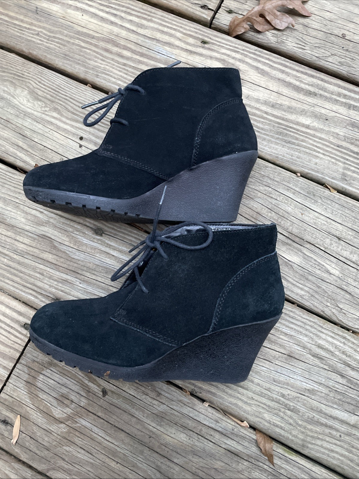 White Mountain Boots Shoes Wedge Heel Ankle  Black Suede Woman's Size 9.5