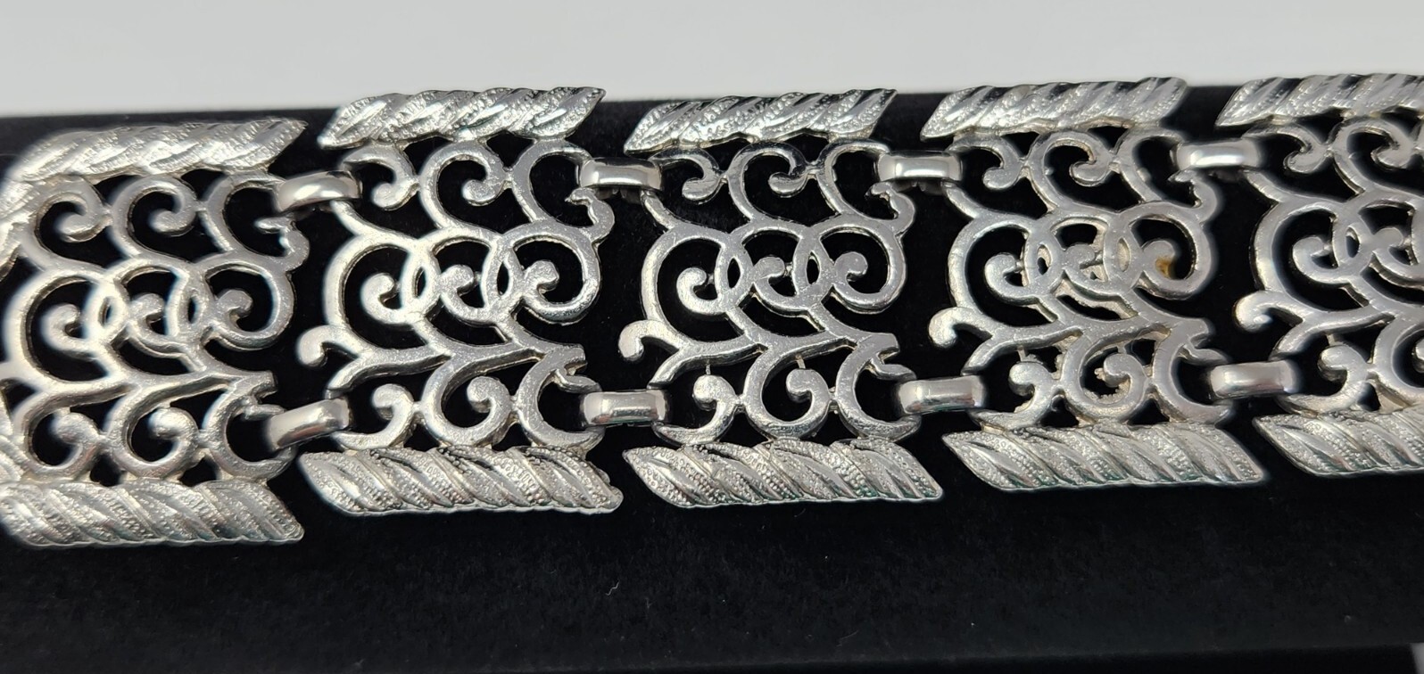 Silver Tone Openwork Panel Link Bracelet Ornate S… - image 12