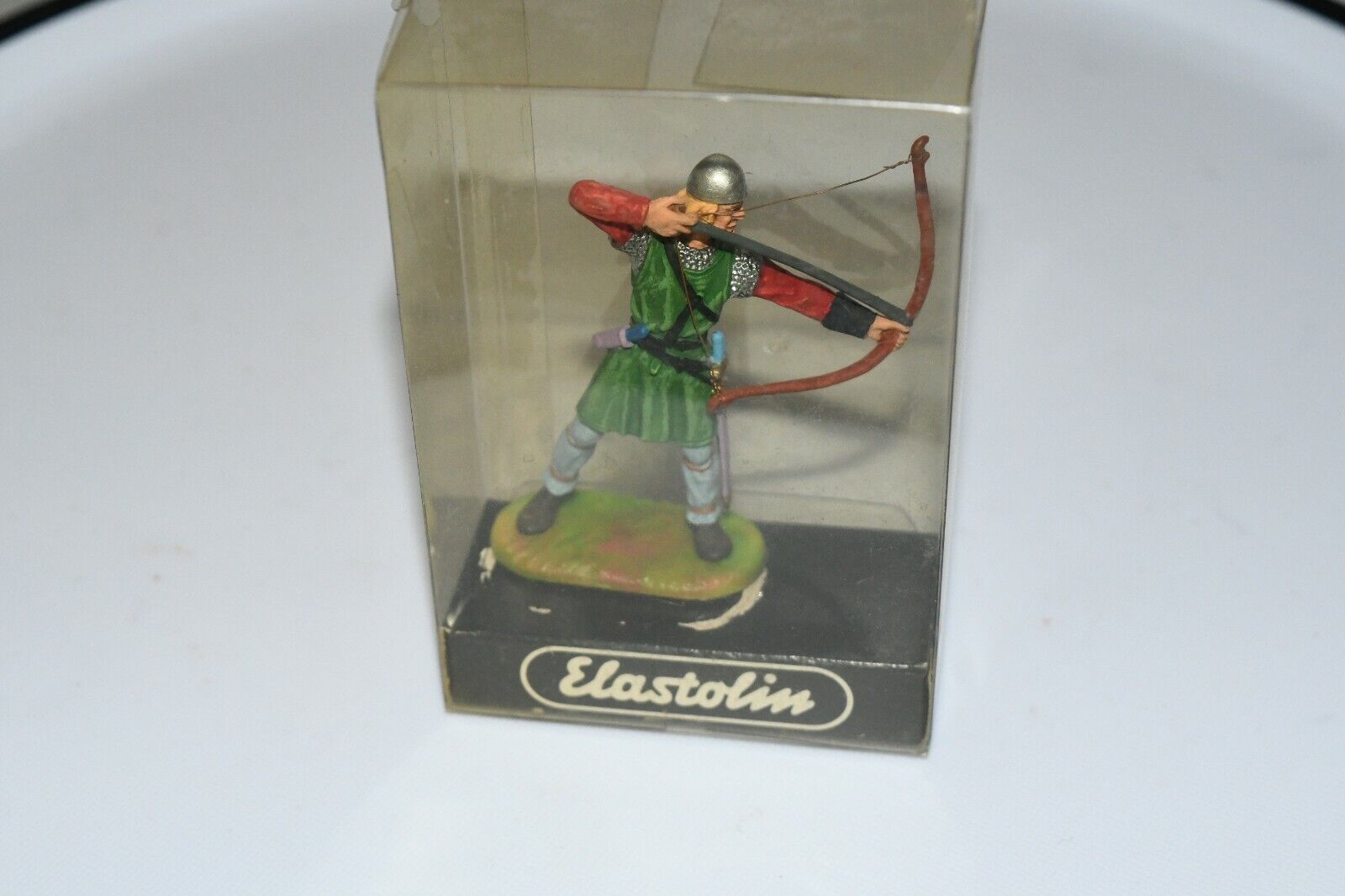 Elastolin 8647 70 mm Norman Archer, Aiming Downward painted 70mm In Box Mint