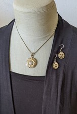 Round Necklace Earring Set Gold tone Beaded Charm Chain Necklace 18"