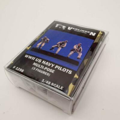 Verlinden 1/48 WWII US Navy Pilots Multi-Pose Resin Figures (3 Pcs) #1298 – Unpainted Model Kit