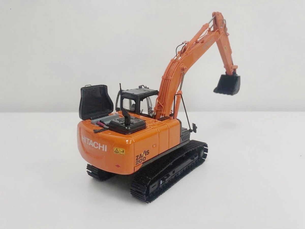 HITACHI zAxis200 ミニチュアモデル 1:50 1/50 Scale Hitachi ZAXIS 200-5B Hydraulic Excavator Diecast
