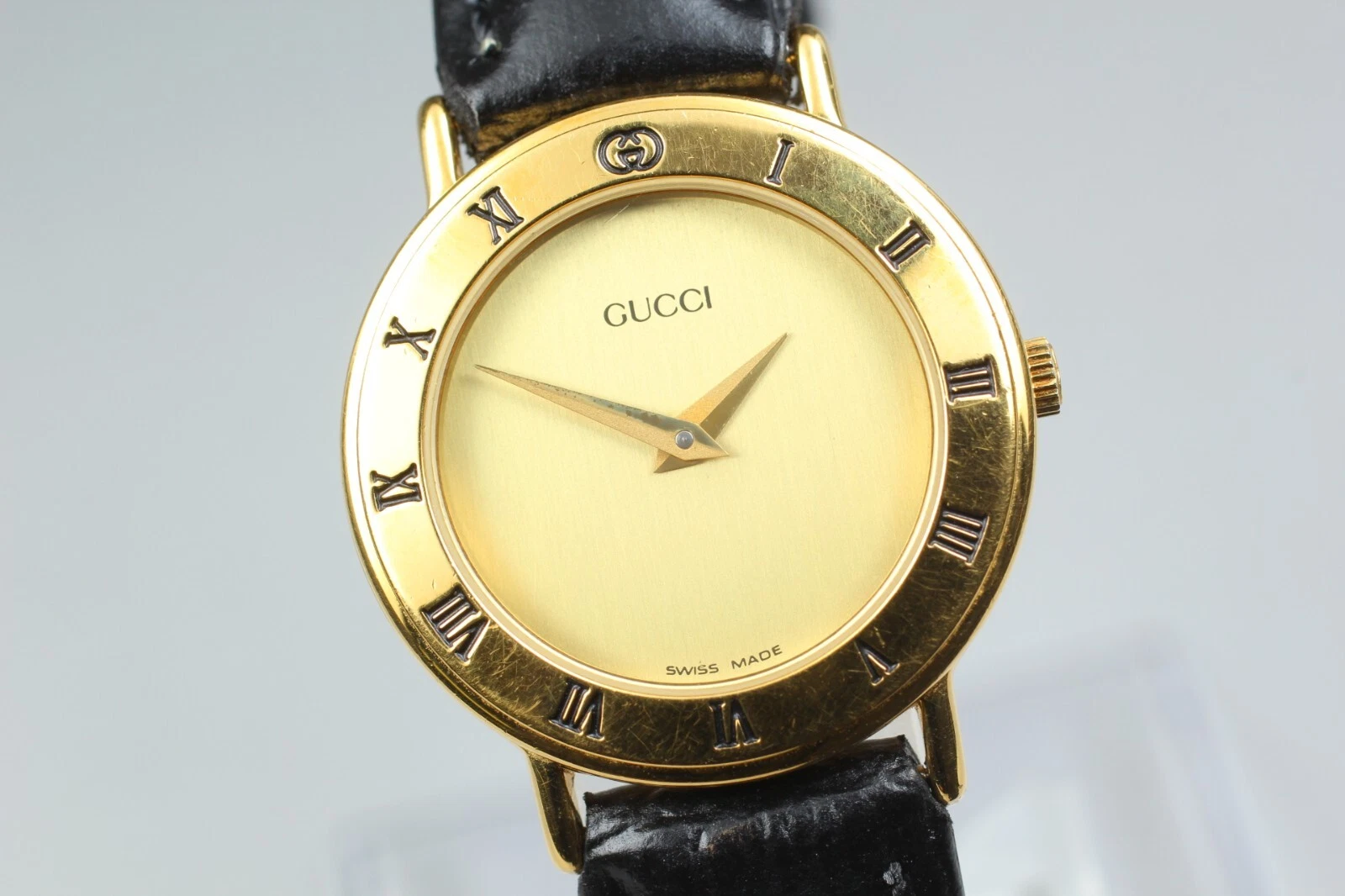 *EXC+5* Montre pour femme Gucci 3000,2,2,L cadran doré quartz doré du JAPON