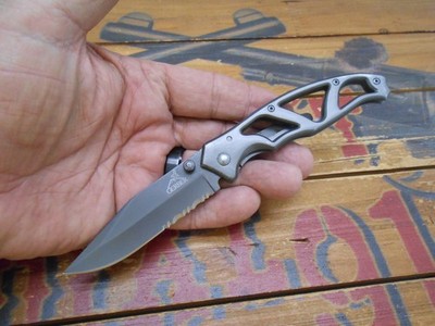 Gerber Paraframe I Knife Frame Lock Combo Edge Blade Gray
