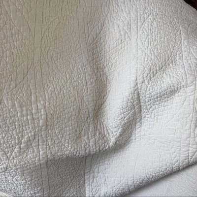 Pottery Barn Full Queen Handcrafted Quilt, Cream