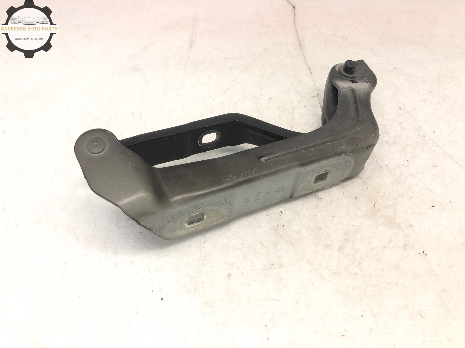 2017-2024 MASERATI LEVANTE LEFT DRIVER FRONT HOOD BONNET HINGE OEM