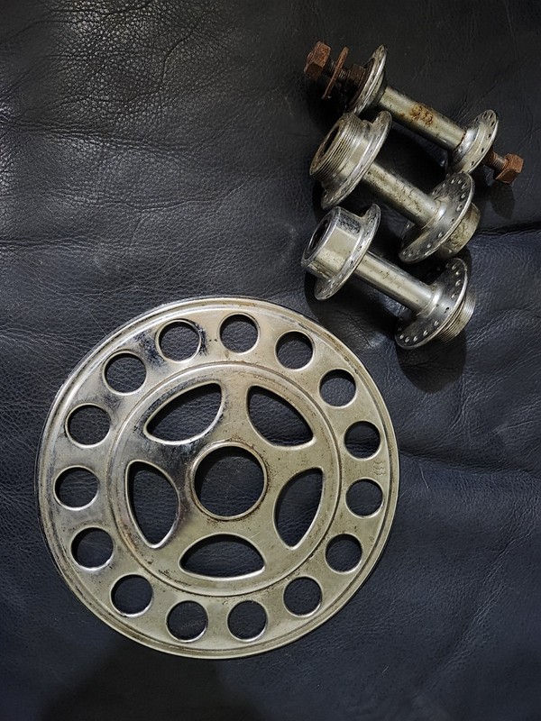 Vintage shimano 333 Hub Lot 3 Hubs Set Includes sprocket 333 shimano 