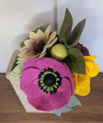 Beautiful Hand Cut Wool Blend Felt Flower Bouquet Gift Wrapped/Great Gift Idea!