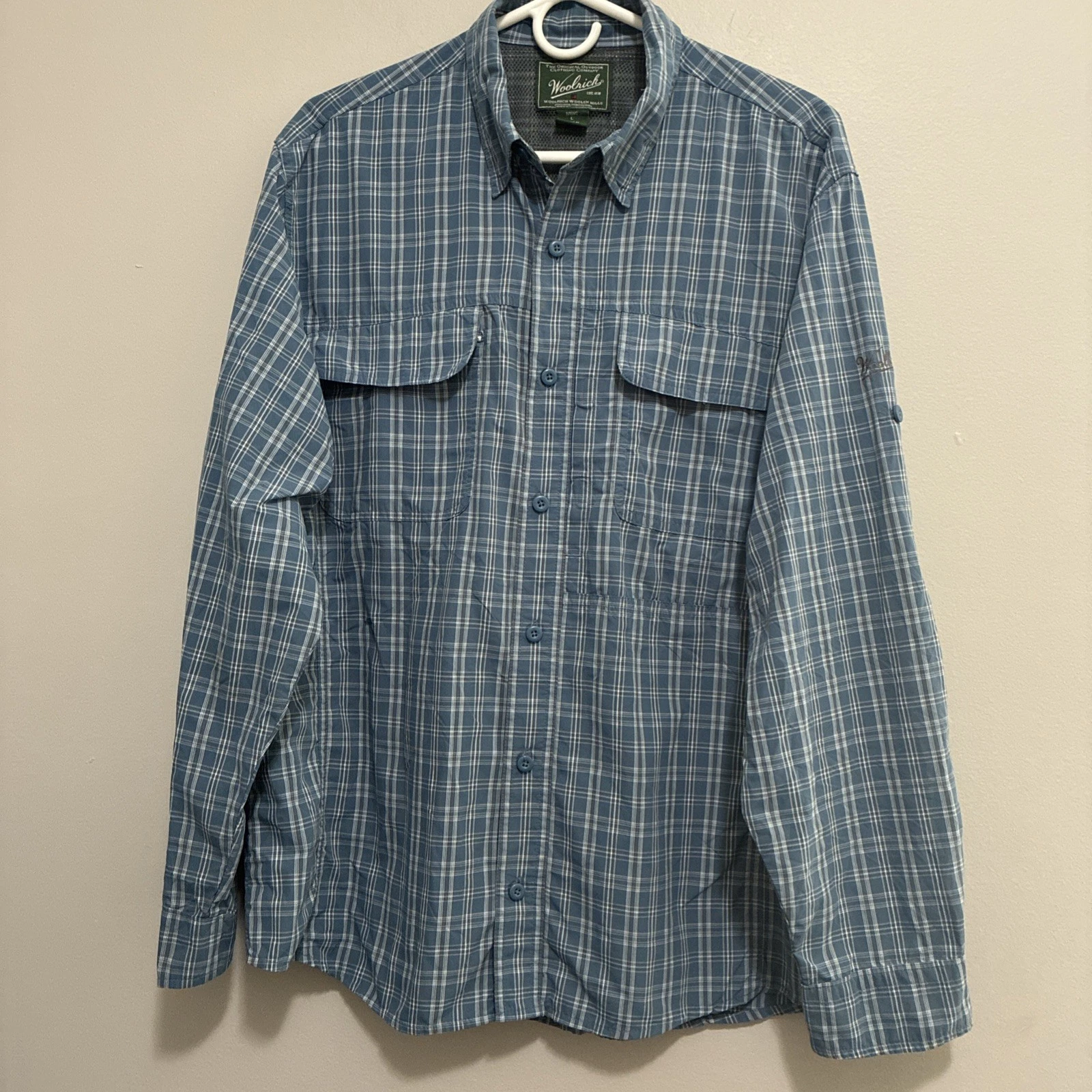 Woolrich Vented Long Sleeve With Double Pockets, Size Large For Men