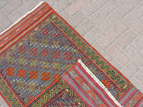 3x4 ft Turkish vintage rug - rugs for living room - Picture 9 of 10
