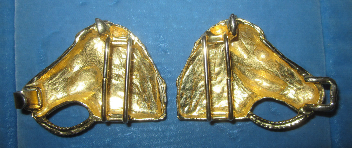 Vintage Mimi di N Signed Gold Horse Head Two Piece Interlocking Belt Buckle MIMI DI N Signed Vintage 1987 Gold, Red and Green Horseshoe  main image 3