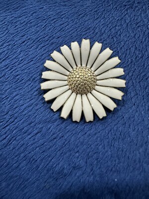 Vtg Anton Michelsen AM Denmark Sterling Silver Enamel Daisy Brooch