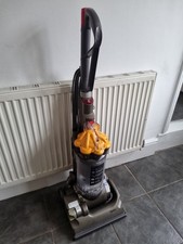 Dyson DC33 Multi-Floor Upright Vacuum Cleaner In Good Working Order See Photo's