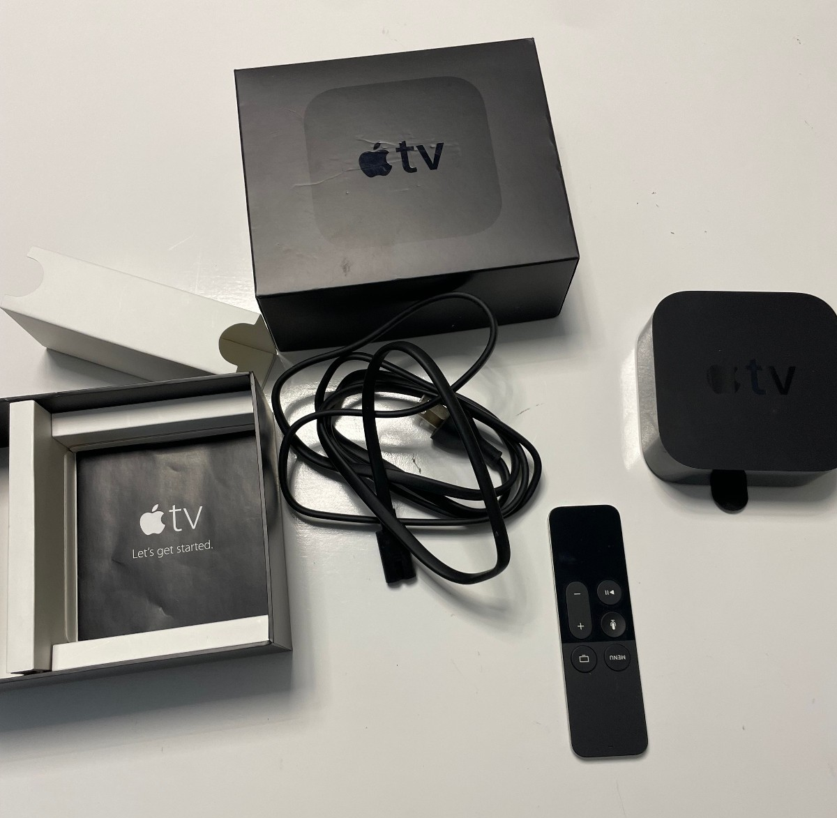 Apple TV (4th Generation) 32GB HD Media Streamer - Black (MR912LL