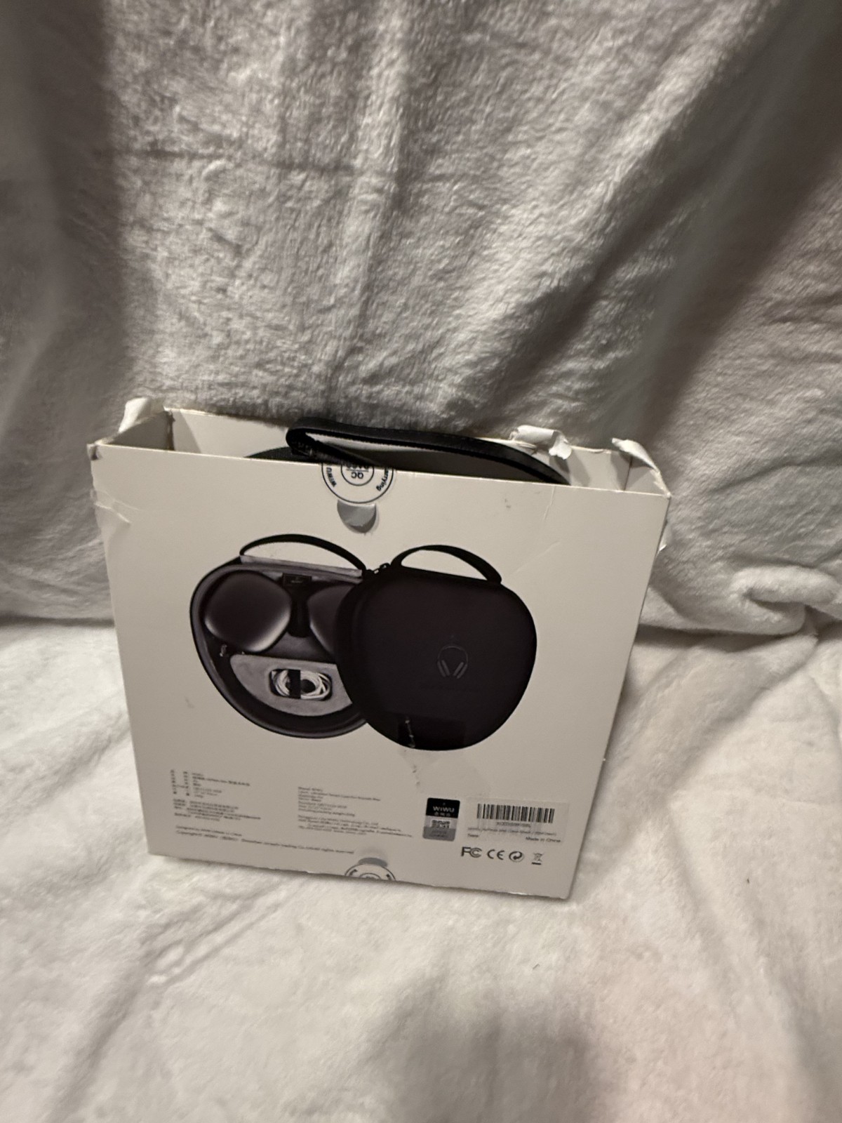 Black WIWU Apple AirPods Max Case, Sleep Mode, Ultra-Slim Travel Bag