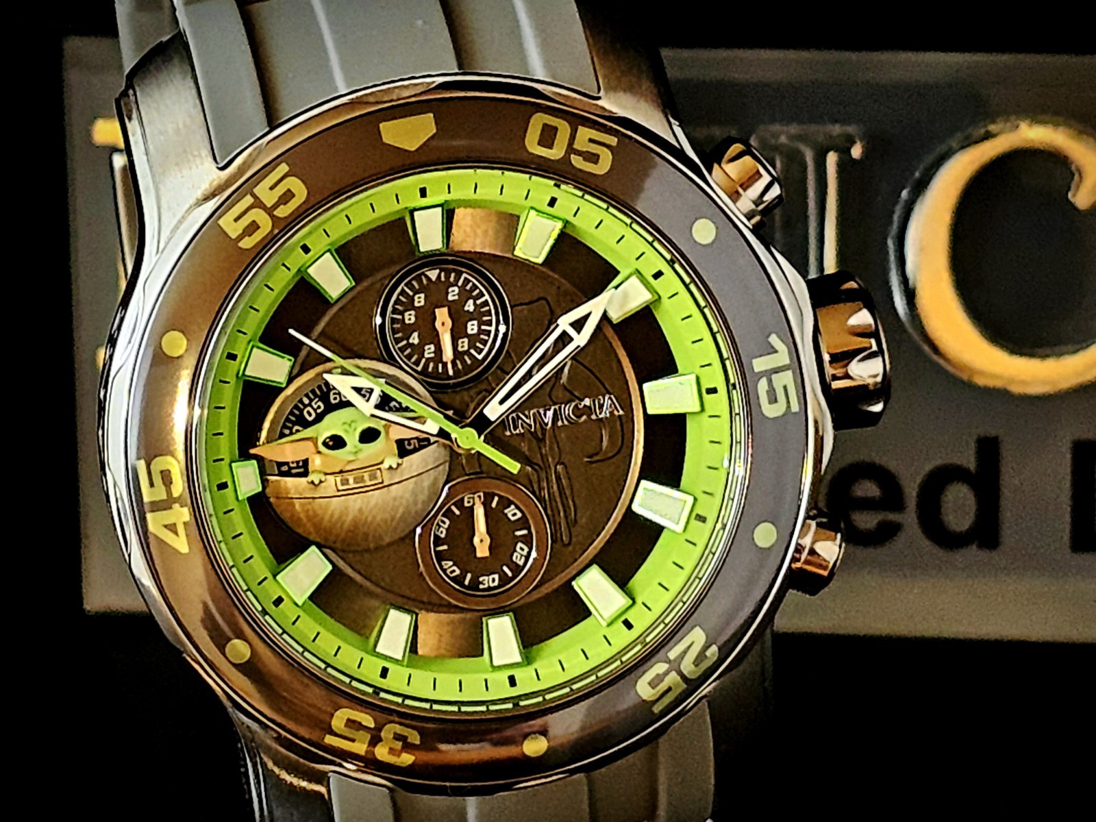 LIMITED EDITION Invicta Star Wars The Child Men's Watch 48mm