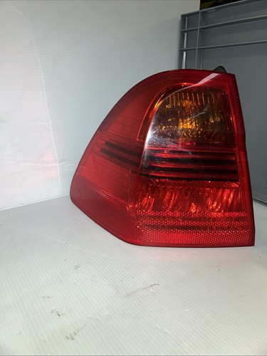 Orig. Heckleuchte Rücklicht aussen links BMW E90 / E91/ 7160061