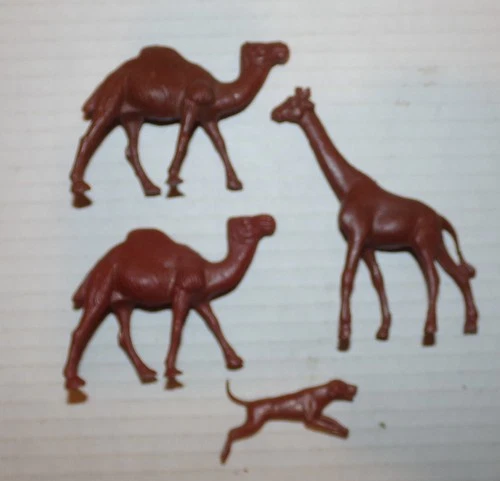 Marx Giraffe Dog & 2 Camel Plastic Circus Animals Vintage 1950s Playset Lot 4