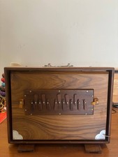 16  Wooden Key Shruti Box   440  Hz Tuning 432  Hz Available on Request 