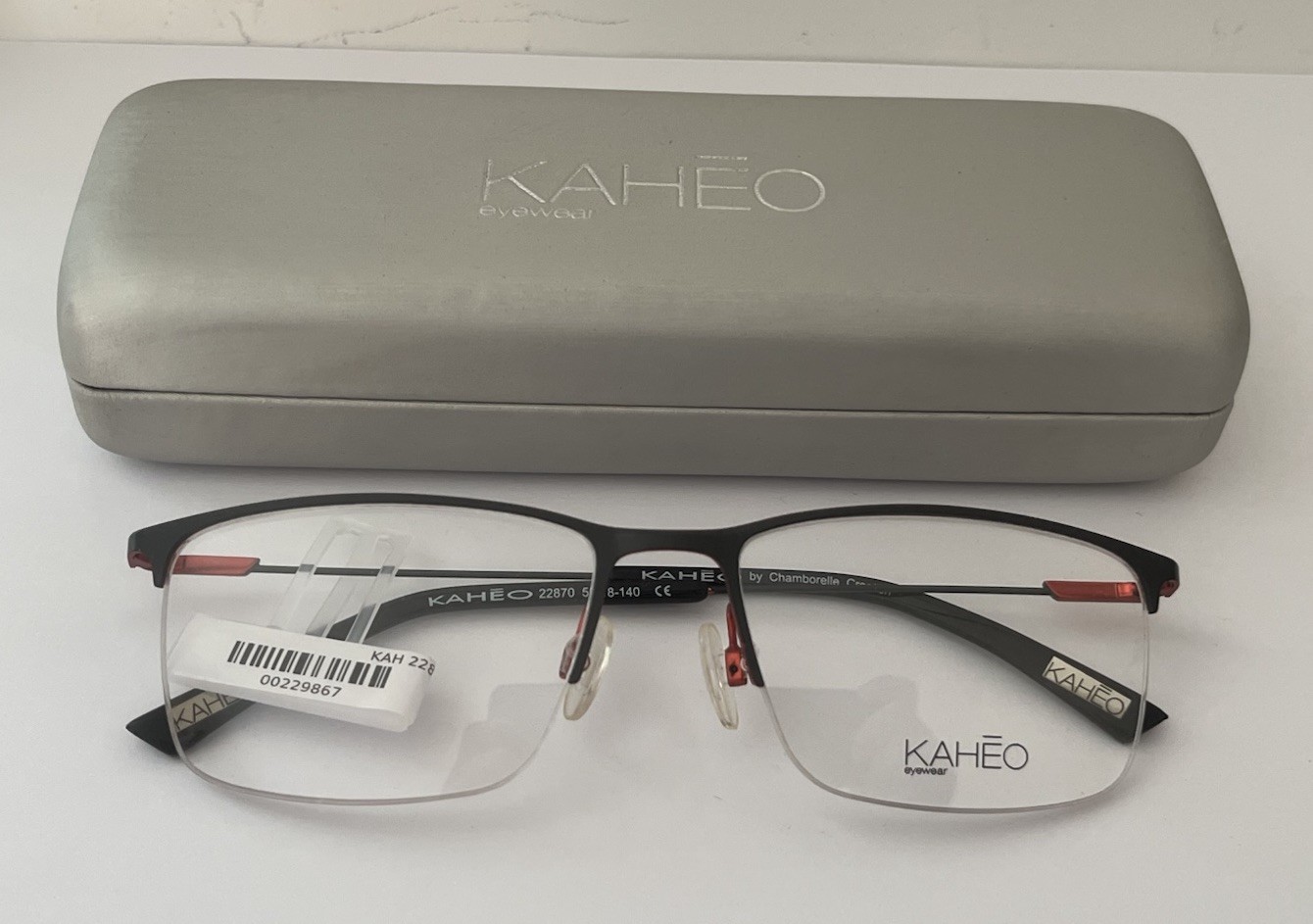 Lunette de vue homme Kaheo 22870 légère et robuste pour verres progressifs