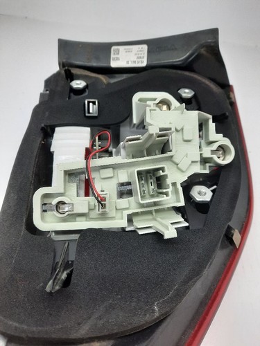 Used Left Tail Light Assembly fits: 2013 Volvo Volvo 60 series quarter panel mou - Picture 11 of 14
