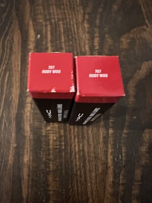 MAC Dual #Ruby woo Retro matte Lipstick -0.10oz (NIB)