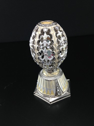 Music box smaltato su metallo gioiello a forma di uovo - Foto 4 di 7
